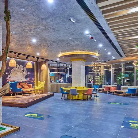 Ibis Airport 4*