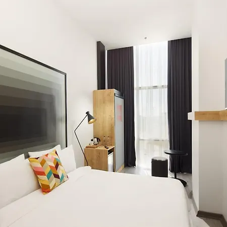 Ξενοδοχείο Ibis Airport 4*
