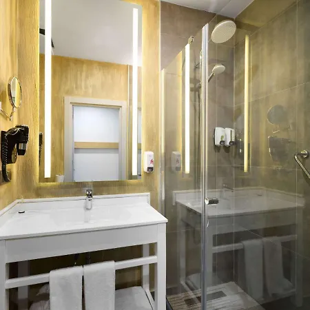Ibis Airport Hotell Istanbul