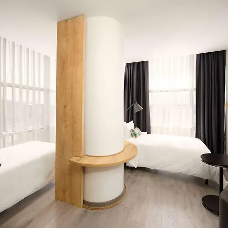 Ibis Airport Hotell