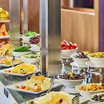 Ibis Airport Hotel 4*