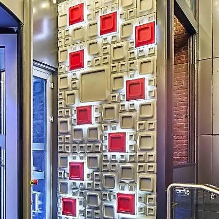 Ibis Airport 4*