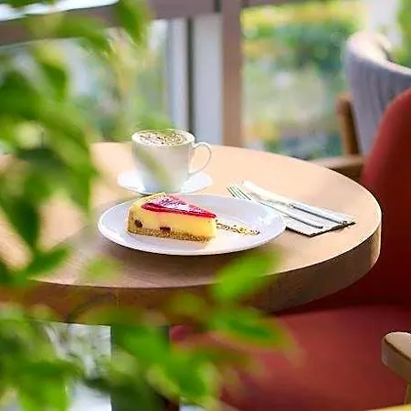 Ibis Airport Hotel