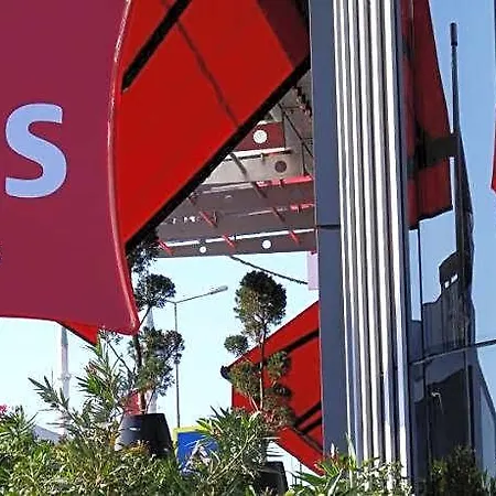 Ibis Airport Hotel 4*