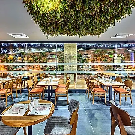 Hotel Ibis Airport