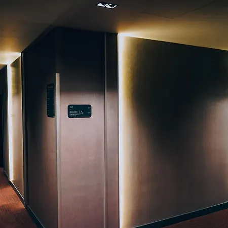 Ibis Airport Hotel 4*