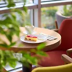 Ibis Airport