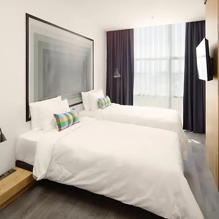 Hotel Ibis Airport
